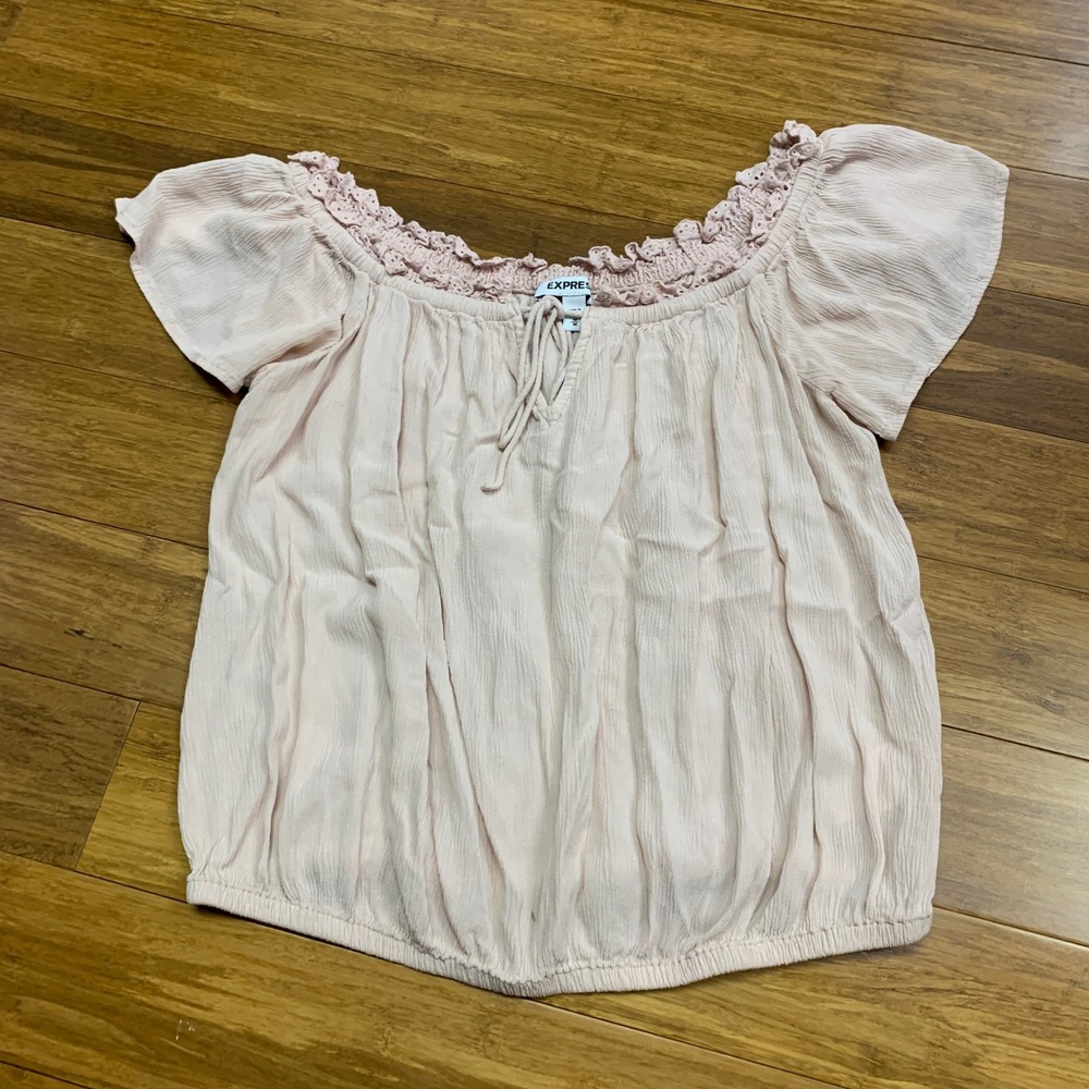 Express Off The Shoulder Top Light Pink Crinkle Gauze Ruffle Neck Tie Front M
